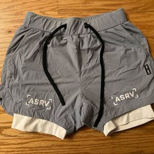 Men’s lined athletic shorts